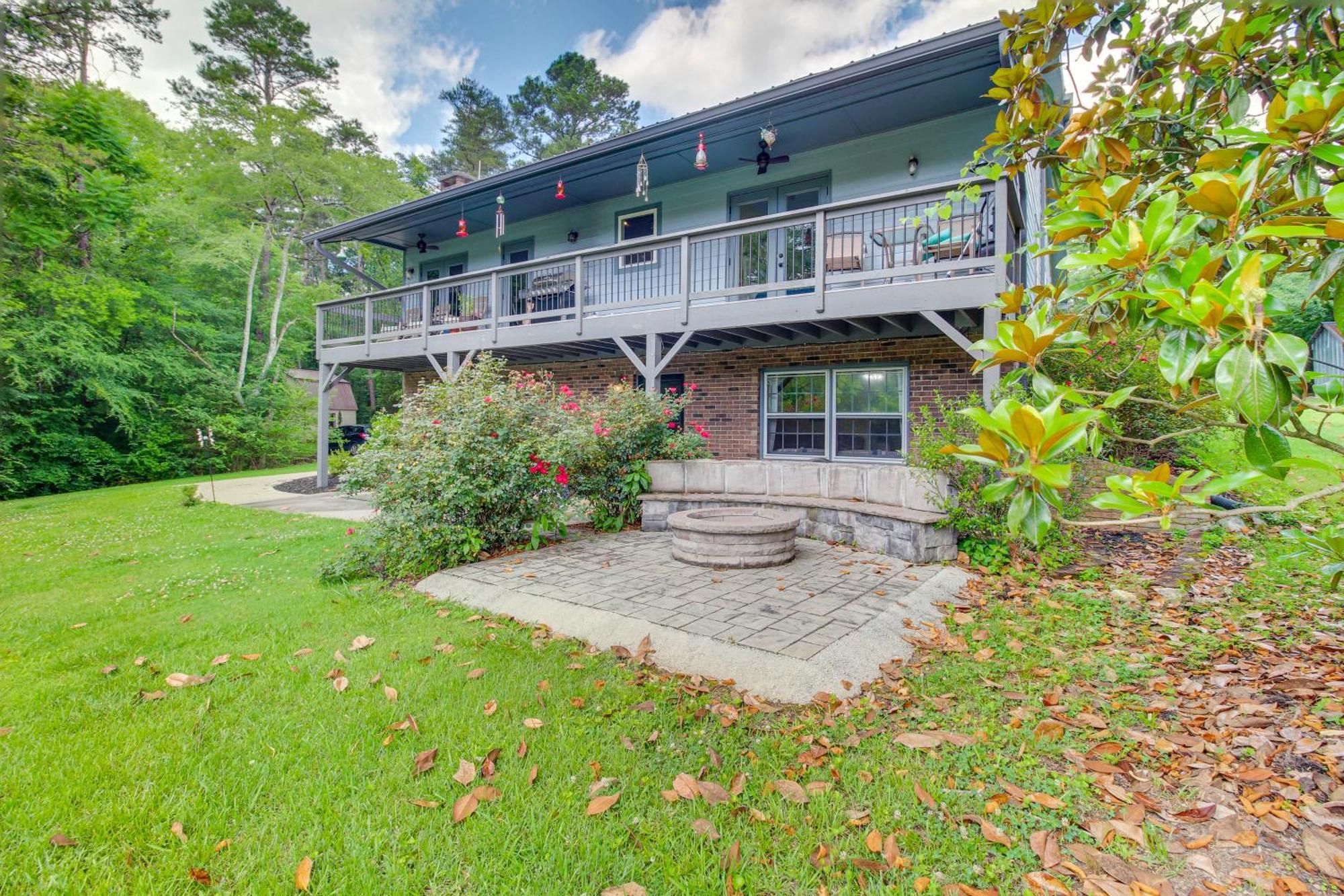 Kingston Home With Shared Pool - 23 Mi To Lakepoint! Exterior photo