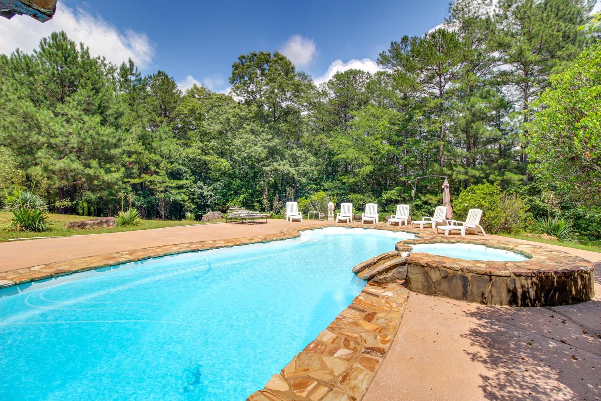 Kingston Home With Shared Pool - 23 Mi To Lakepoint! Exterior photo